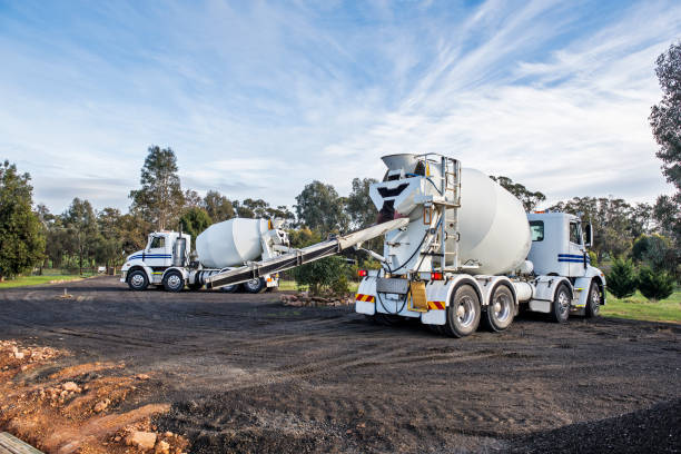 Best Affordable Concrete Contractor  in Maplewood, MN